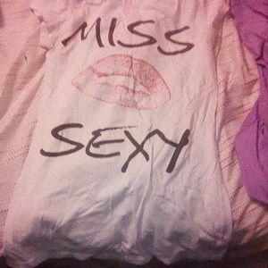 A tee-shirt